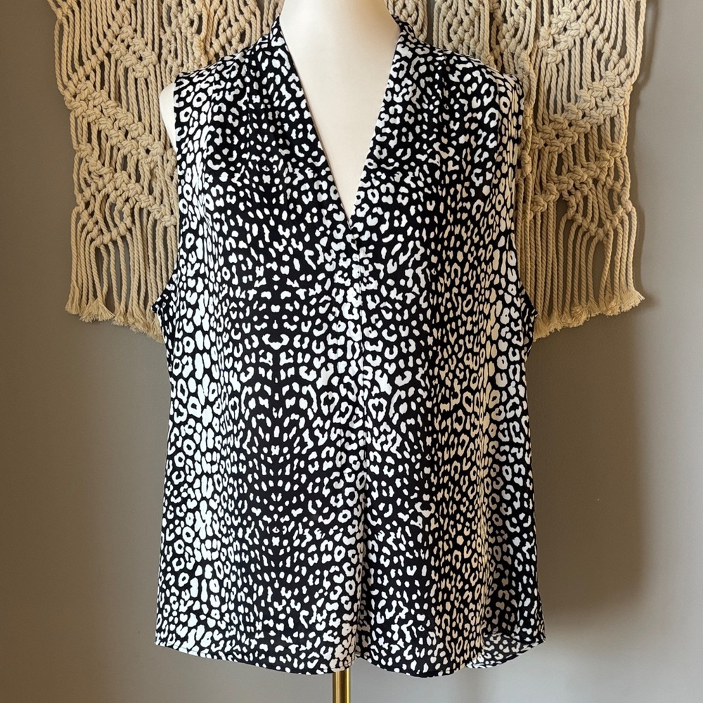 Laundry By Shelli Segal Black and White Blouse